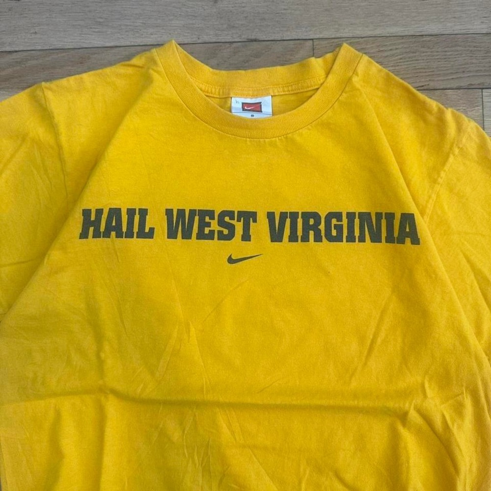 Y2K‎ Nike Center Swoosh West Virginia Tee Small
